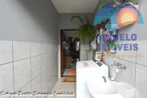 Casa á venda no bairro Jardim Marcia em Peruíbe