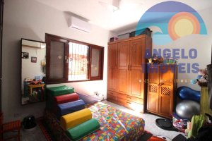 Casa lado praia com piscina, 4 dormitórios á venda no bairro Oásis em Peruíbe