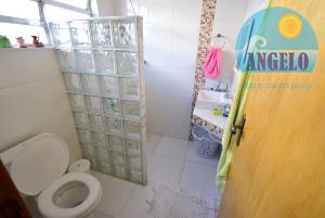 Casa com piscina para venda no bairro Ribamar, á 200 metros da praia