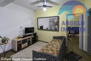Casa para locação no bairro Centro em Peruíbe