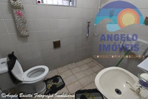Casa para locação no bairro Centro em Peruíbe