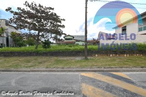 Terreno frente mar á venda no bairro Tres Marias em Peruíbe